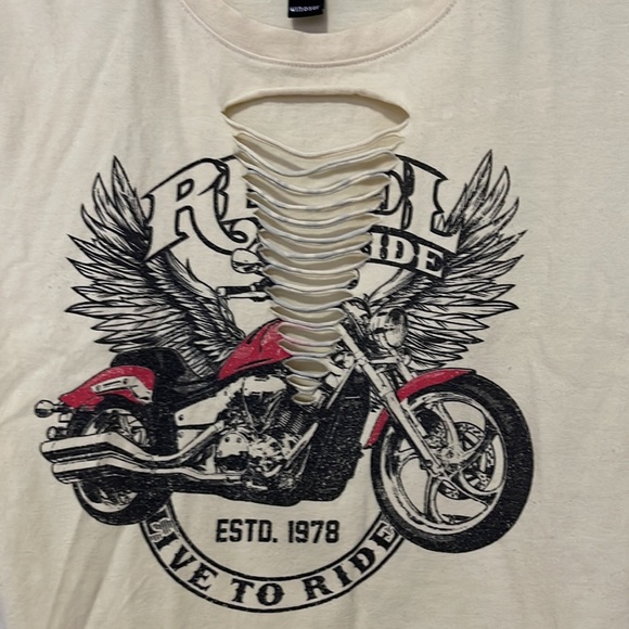 WINDSOR REBEL PRIDE MOTORCYCLE CROP TOP - Picture 4 of 5